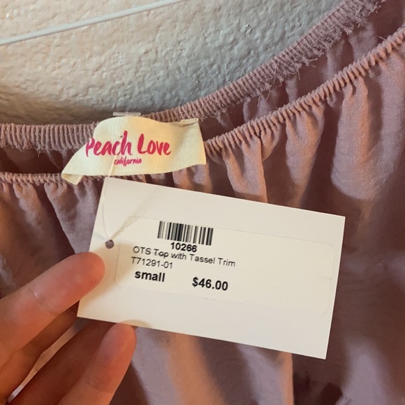 Off the shoulder fringe top - Picture 5 of 5